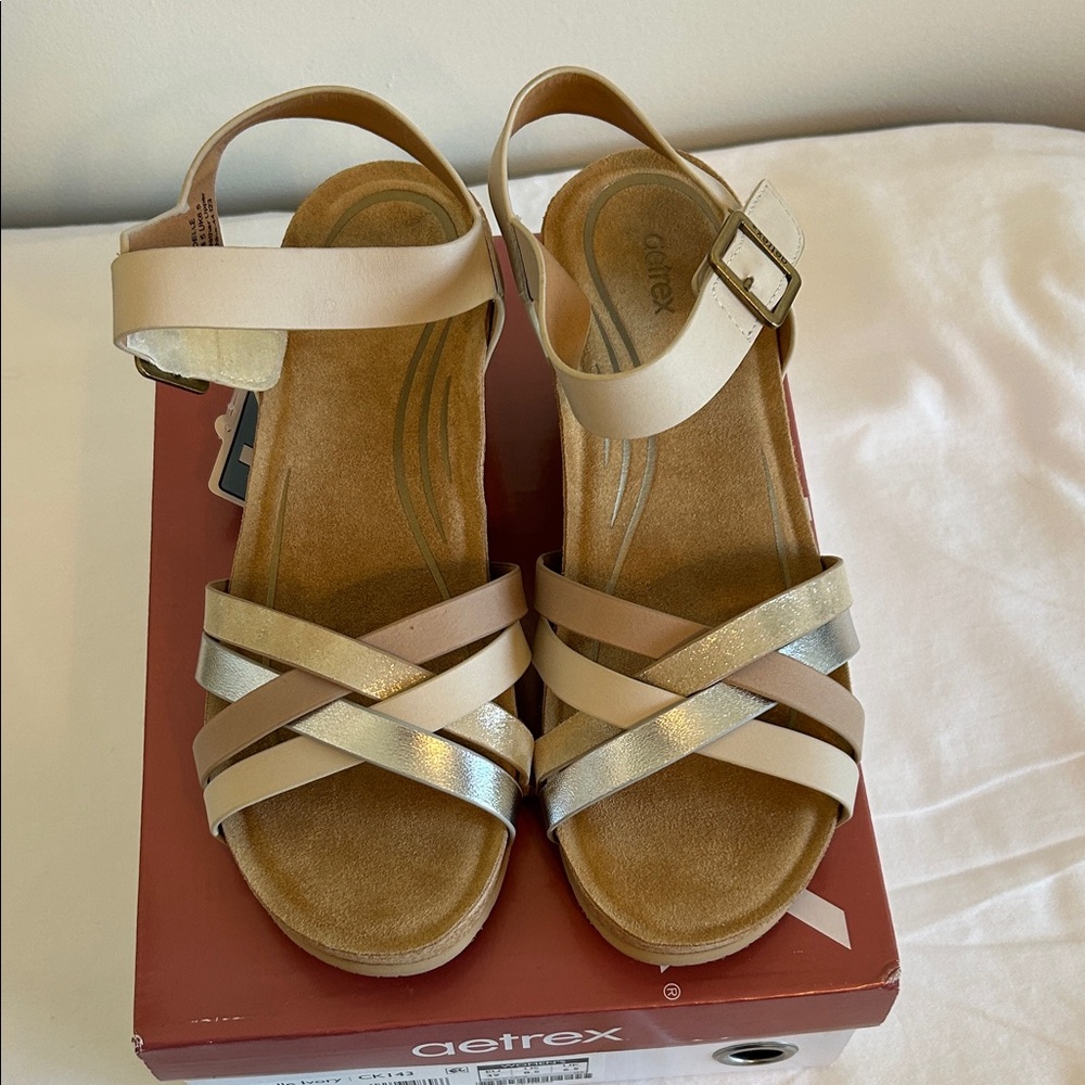 Aetrex Women's Multi-Strap Sandal in Neutral and Metallic Gold